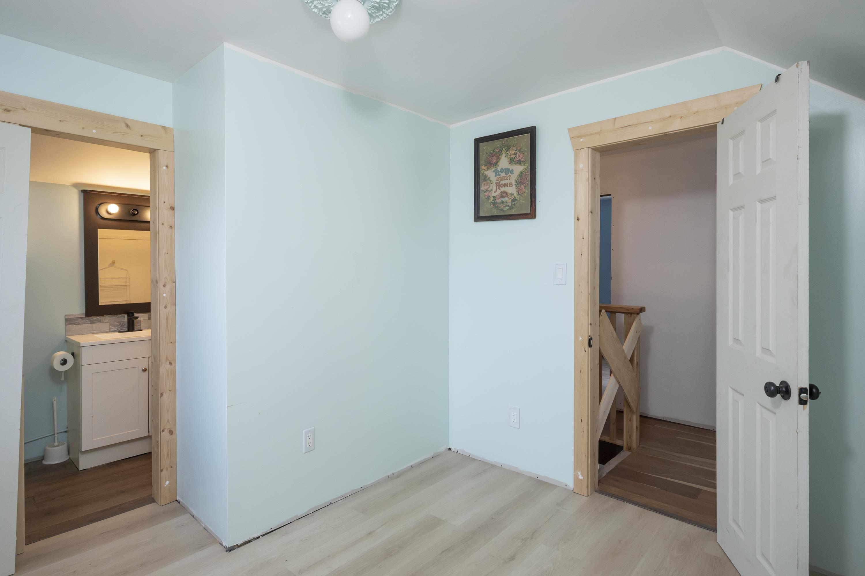 73 Empress Ave N, Thunder Bay, ON - Indoor Photo Showing Other Room