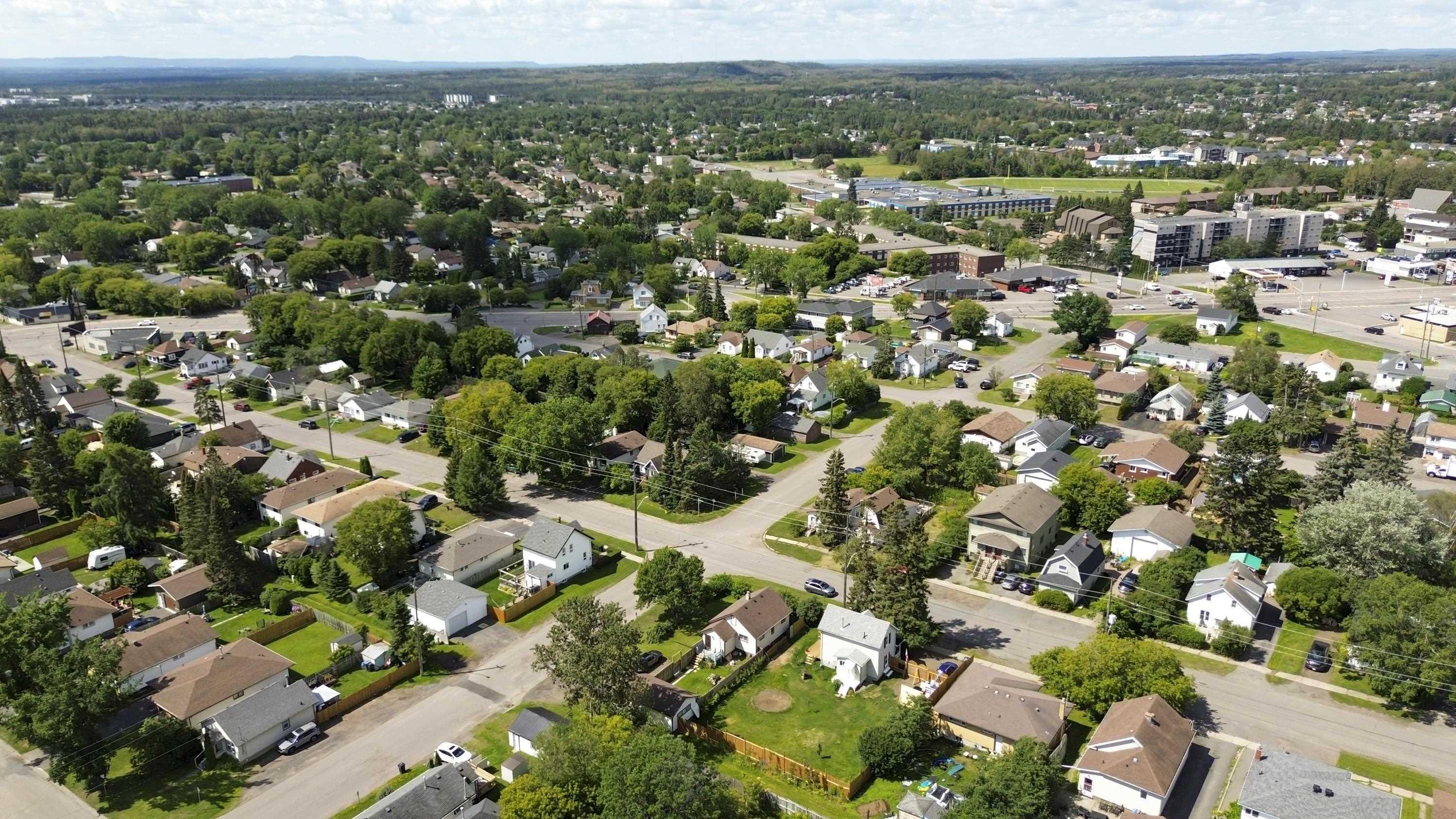 73 Empress Ave N, Thunder Bay, ON - Outdoor With View