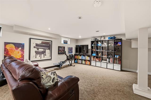 497 Brock St, Winnipeg, MB - Indoor