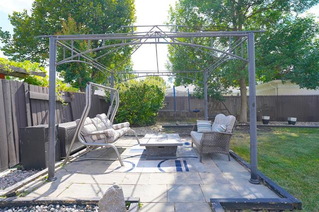 58 Amelia Cr, Winnipeg, MB - Outdoor With Deck Patio Veranda