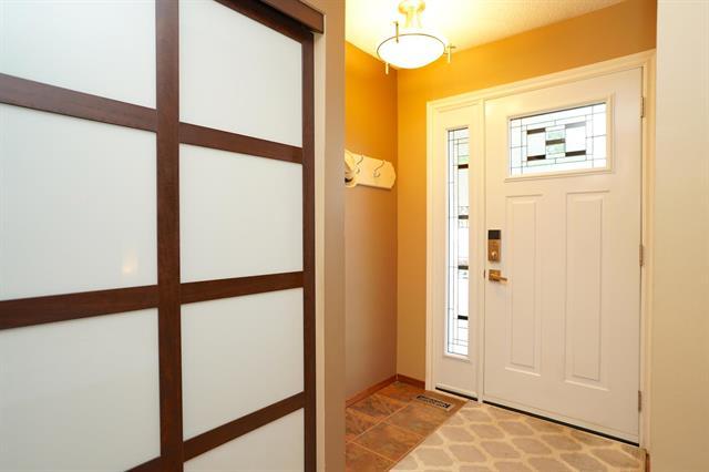 58 Amelia Cr, Winnipeg, MB - Indoor Photo Showing Other Room