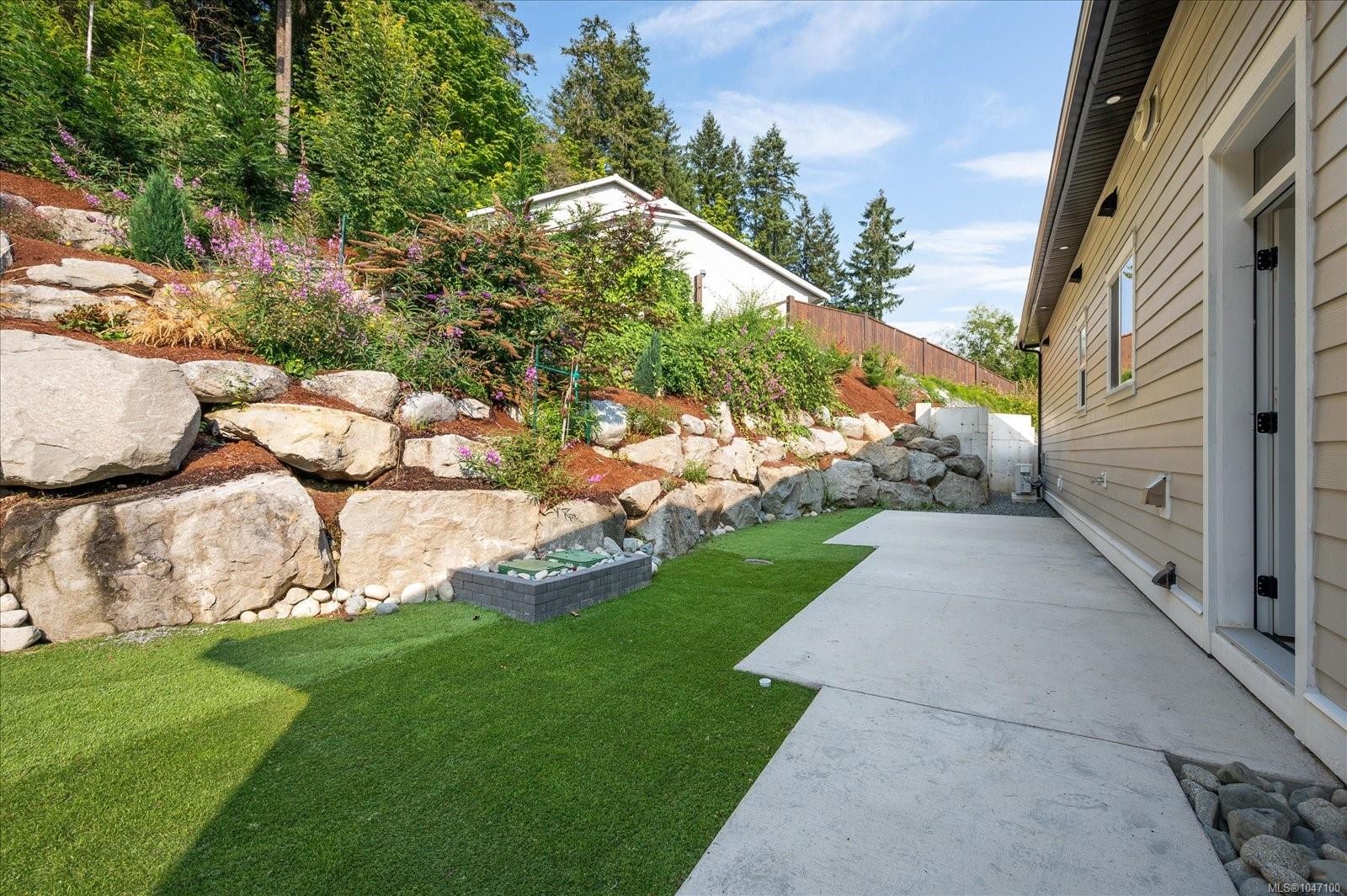 908 Craig Rd, Ladysmith, BC
