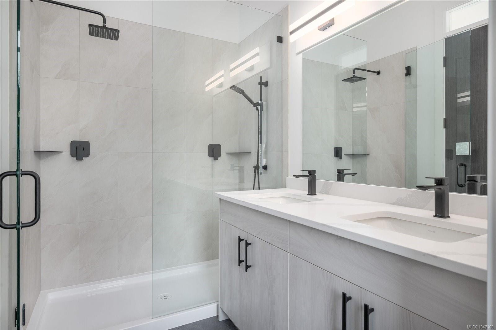 908 Craig Rd, Ladysmith, BC