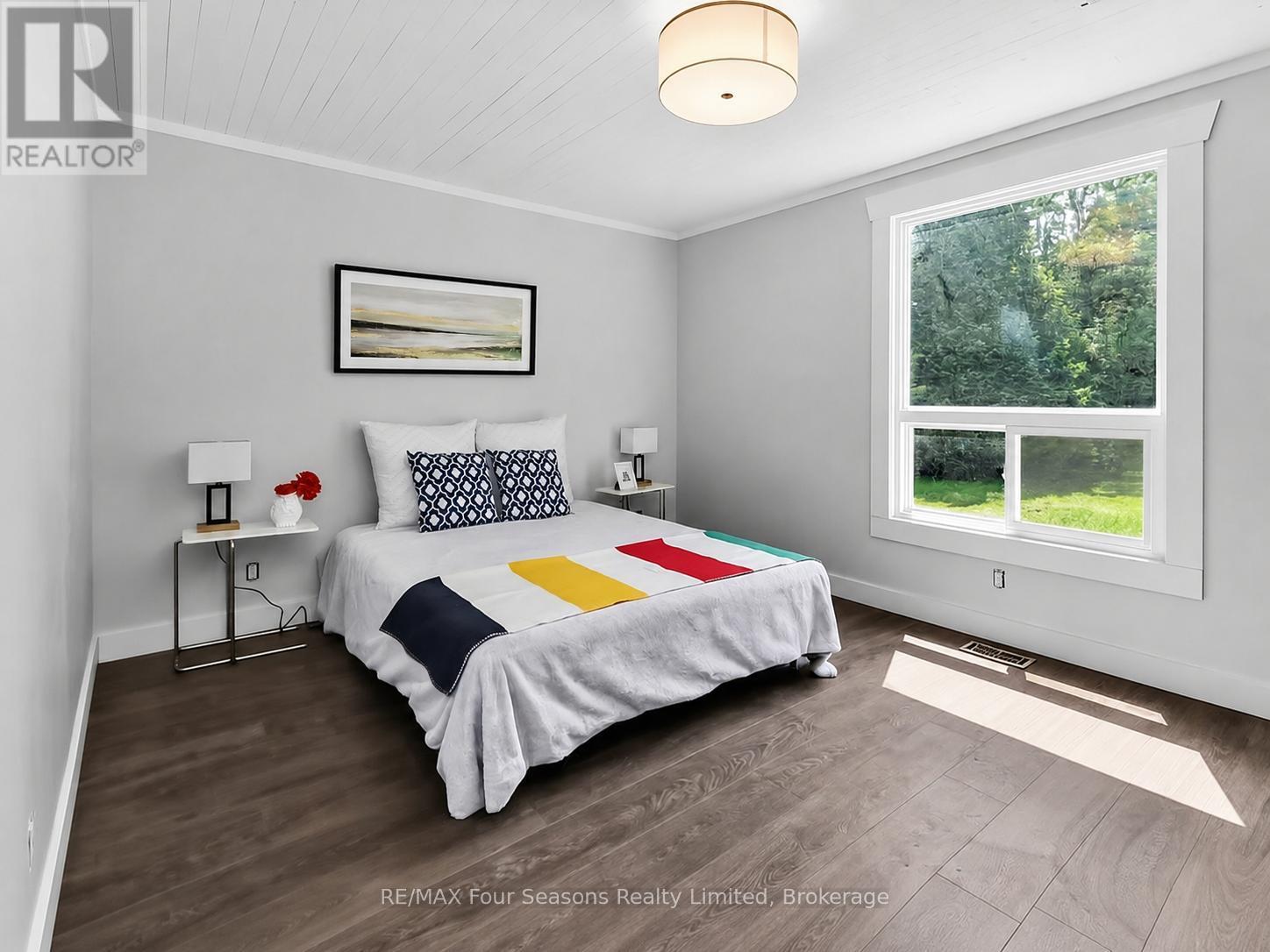 Bedroom 2 - 7363 Sideroad 33 34 Road, Clearview, ON - Indoor Photo Showing Bedroom