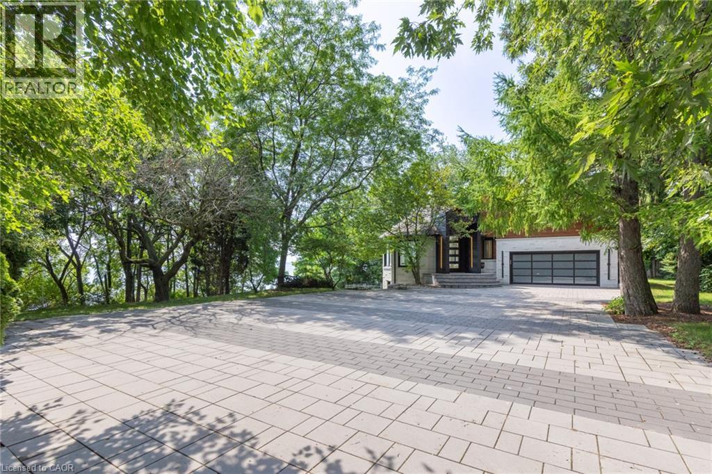 100 Appleby Place, Burlington, ON - Outdoor