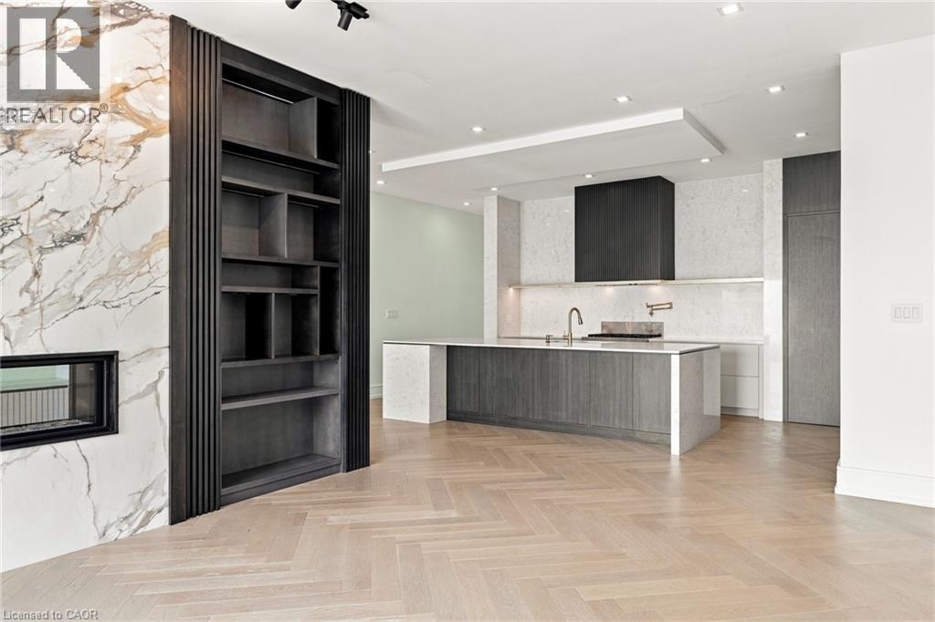 100 Appleby Place, Burlington, ON - Indoor Photo Showing Kitchen