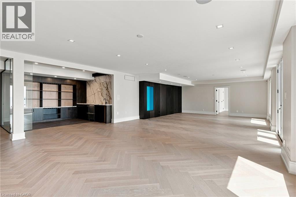 100 Appleby Place, Burlington, ON - Indoor Photo Showing Other Room