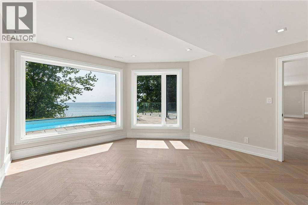 100 Appleby Place, Burlington, ON - Indoor Photo Showing Other Room