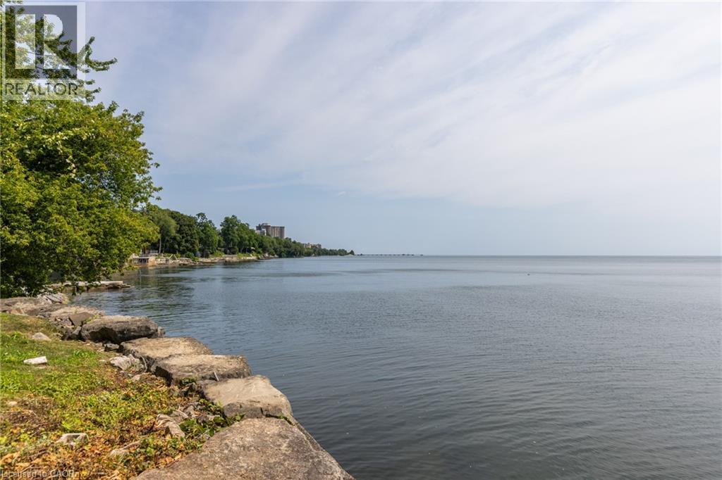 100 Appleby Place, Burlington, ON - Outdoor With Body Of Water With View