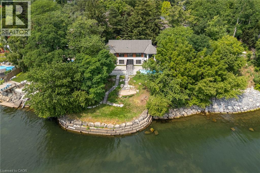 100 Appleby Place, Burlington, ON - Outdoor With Body Of Water