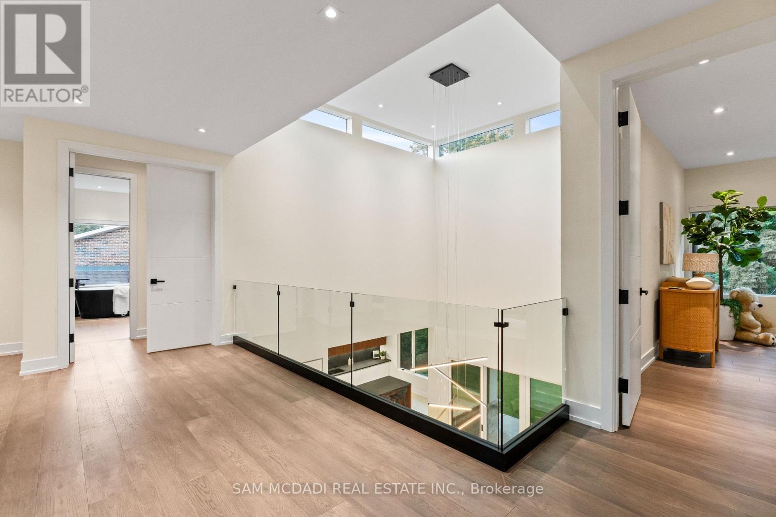 2075 Shawanaga Trail, Mississauga, ON - Indoor Photo Showing Other Room