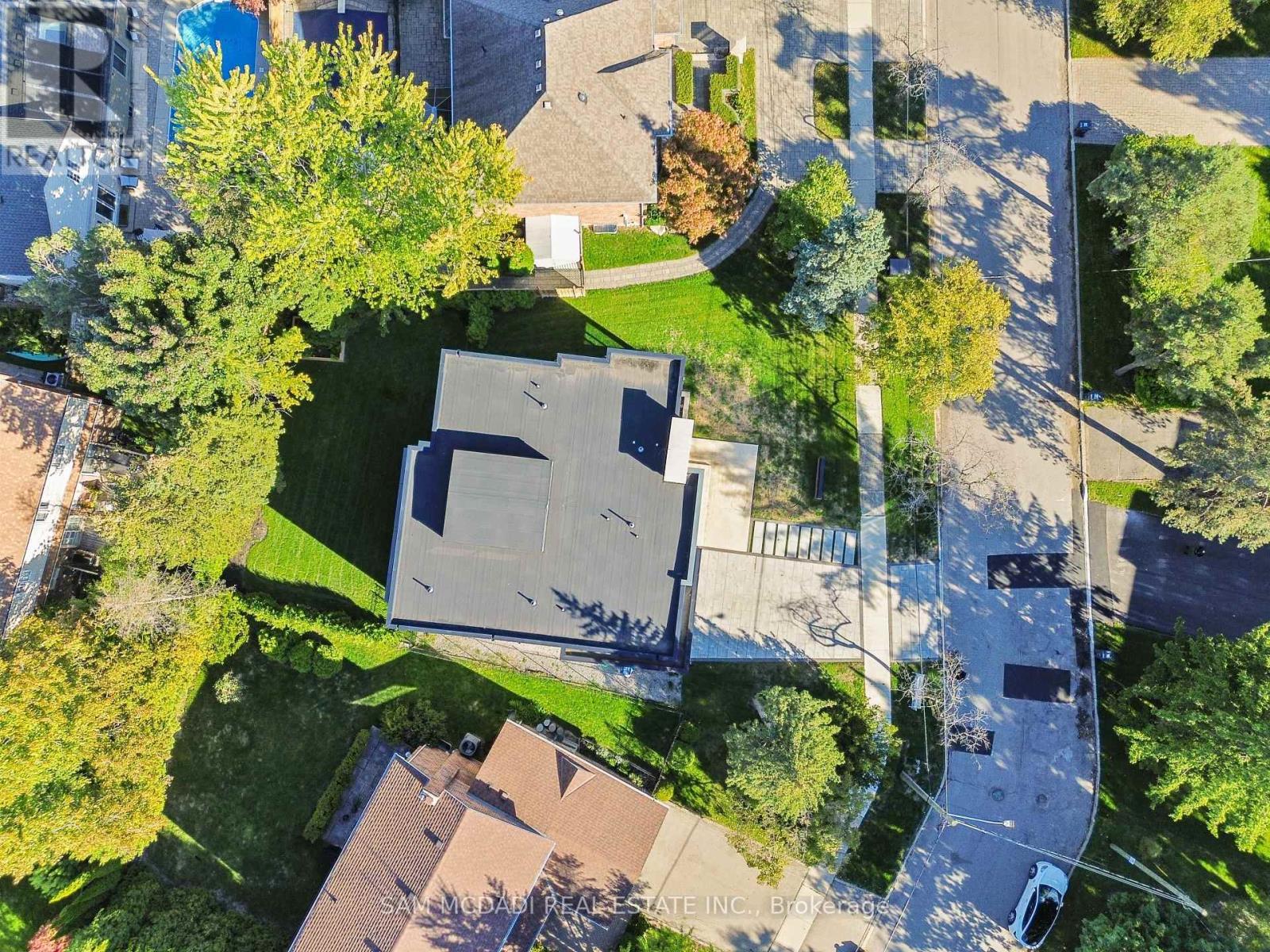 2075 Shawanaga Trail, Mississauga, ON - Outdoor With View