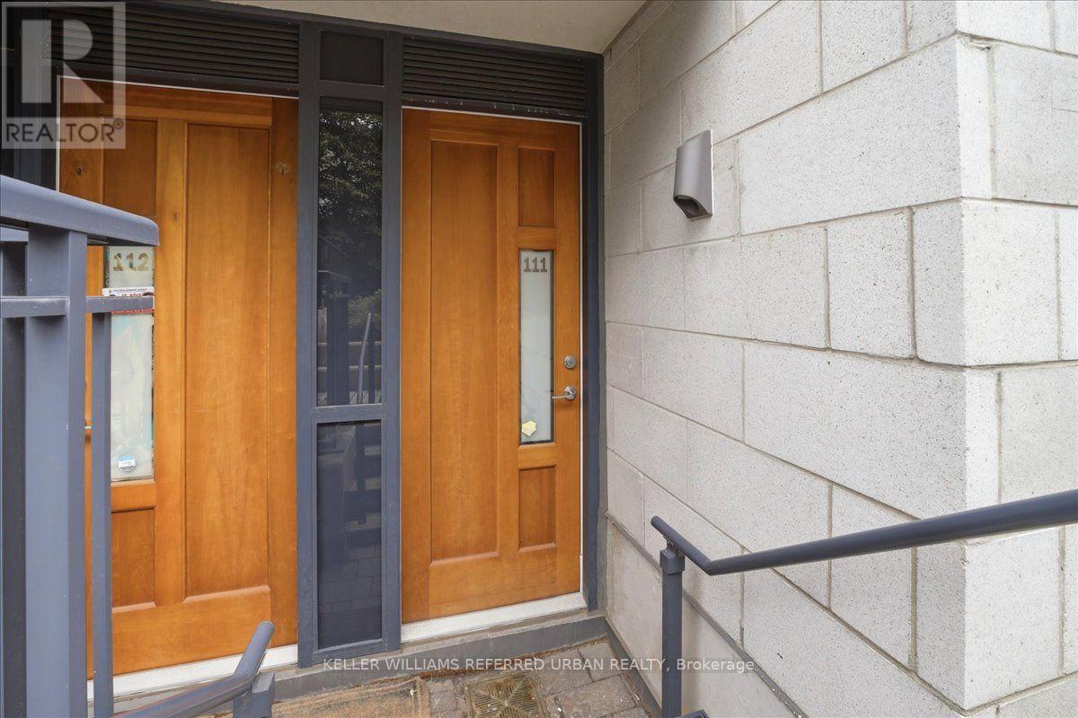 111 - 2800 Keele Street, Toronto, ON - Outdoor With Exterior
