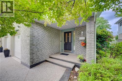 451 Burnett Avenue, Cambridge, ON - Outdoor