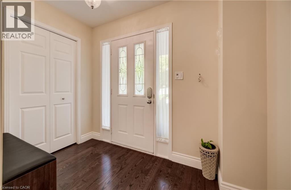 451 Burnett Avenue, Cambridge, ON - Indoor Photo Showing Other Room