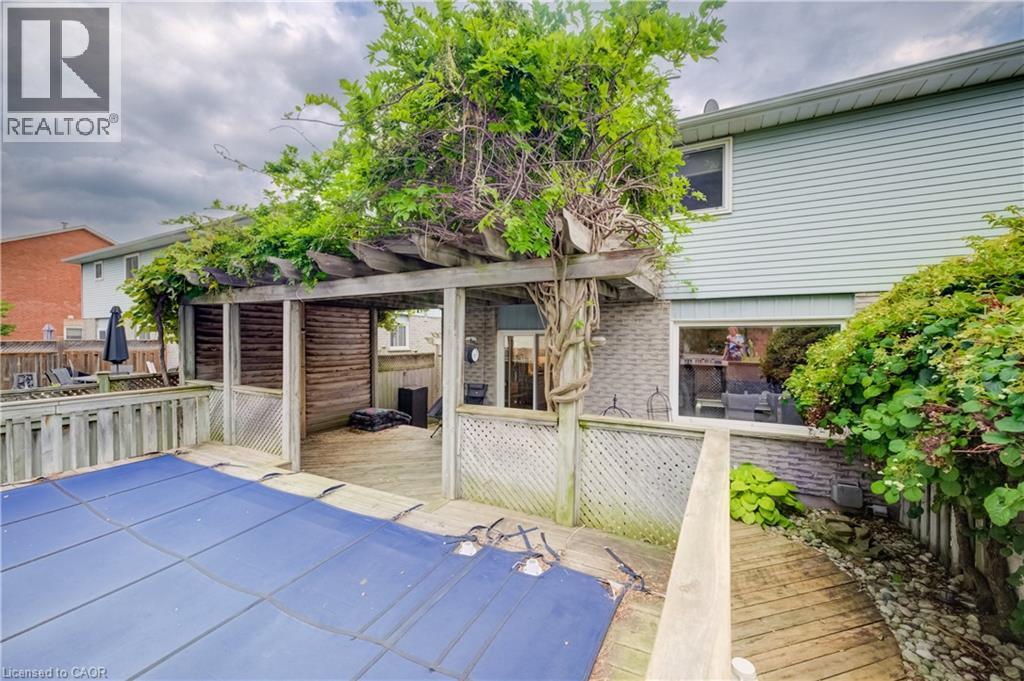 451 Burnett Avenue, Cambridge, ON - Outdoor With Deck Patio Veranda With Exterior