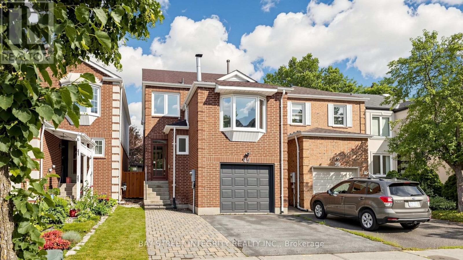 41 Jonathan Gate, Vaughan, ON - Outdoor With Facade