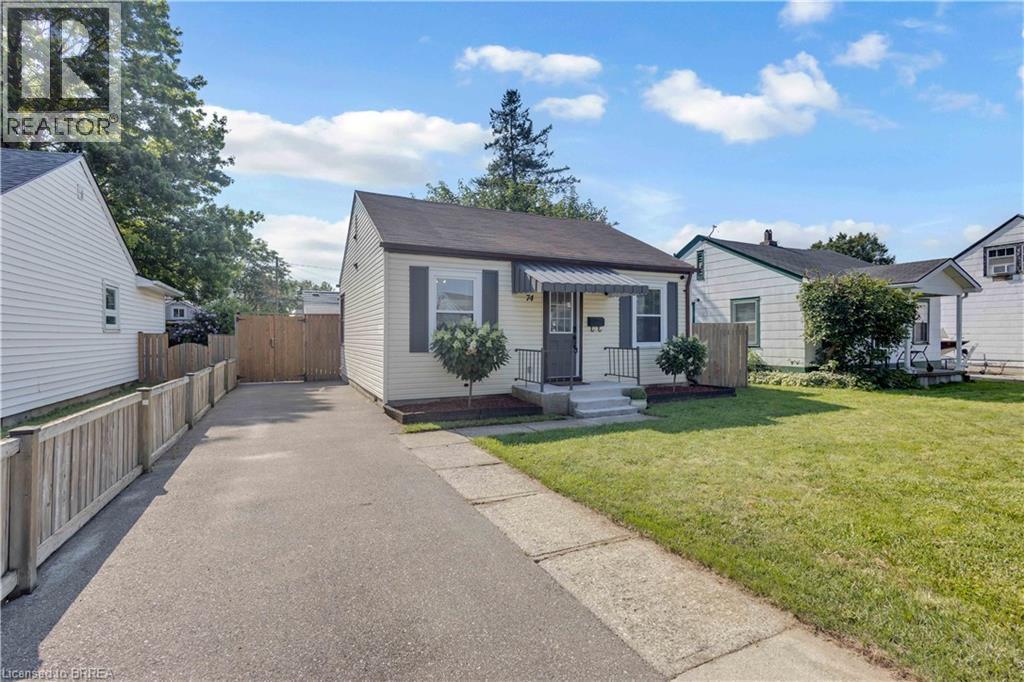 74 Eighth Avenue, Brantford, ON - Outdoor