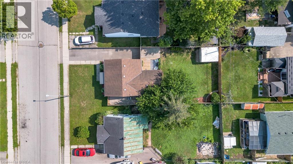 74 Eighth Avenue, Brantford, ON -