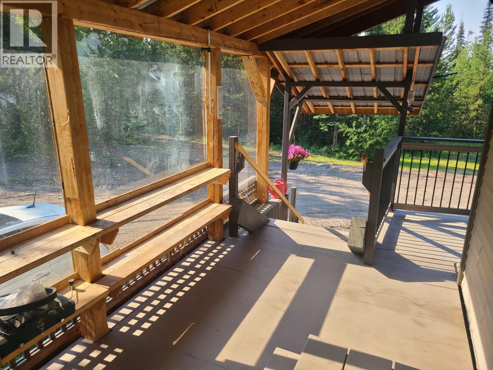 1020 Rainbow Road, Quesnel, BC - Indoor