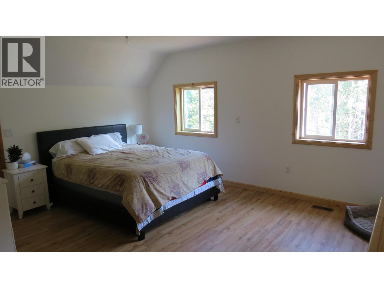 1020 Rainbow Road, Quesnel, BC - Indoor Photo Showing Bedroom