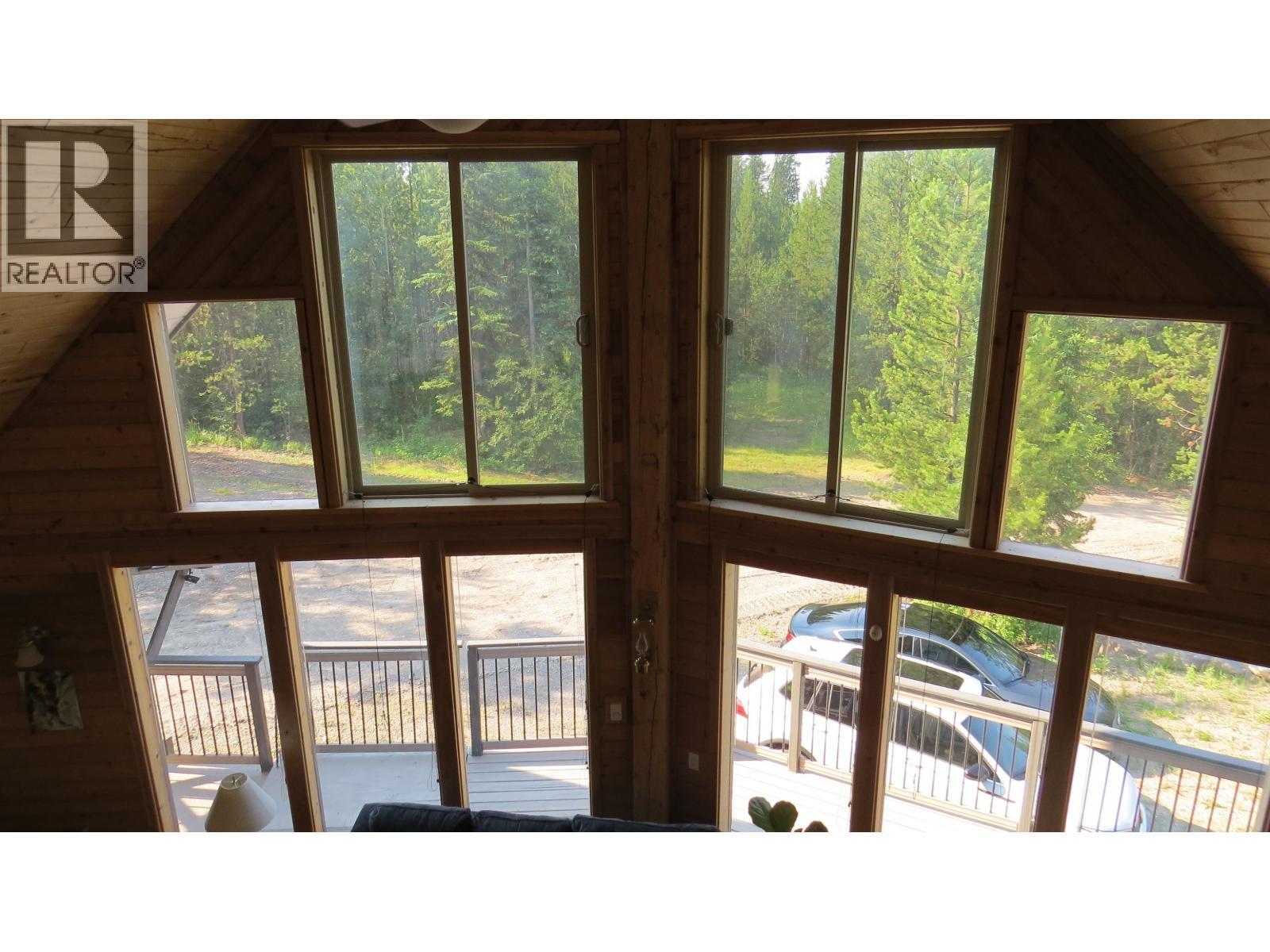 1020 Rainbow Road, Quesnel, BC - Indoor Photo Showing Other Room