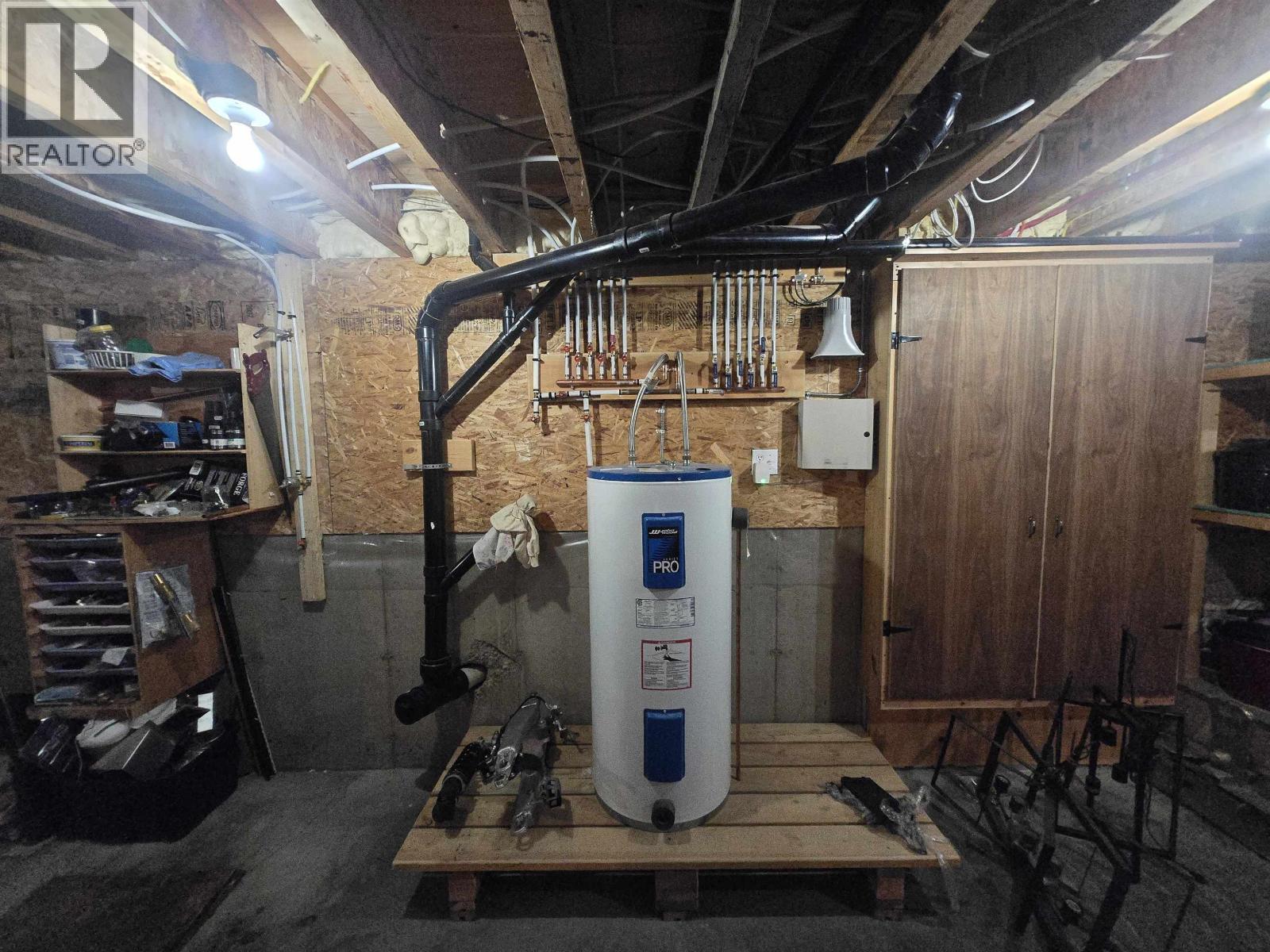 1020 Rainbow Road, Quesnel, BC - Indoor Photo Showing Basement