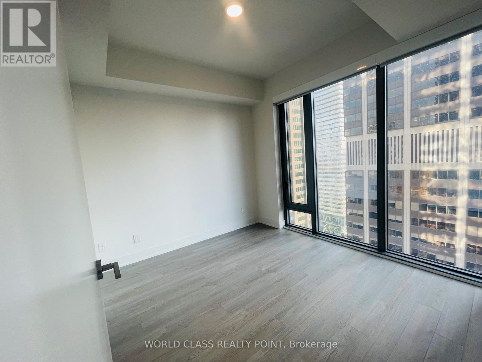 2404 - 8 Cumberland Street, Toronto, ON - Indoor Photo Showing Other Room