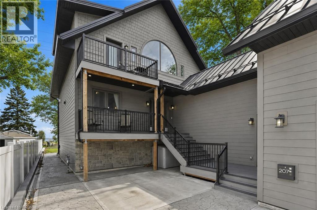 207 Beach Boulevard, Hamilton, ON - Outdoor With Balcony With Exterior