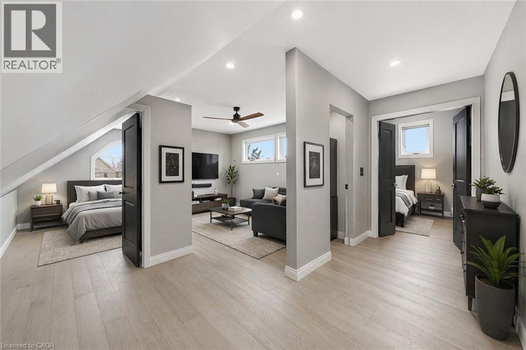 Virtually Staged Photo - 207 Beach Boulevard, Hamilton, ON - Indoor