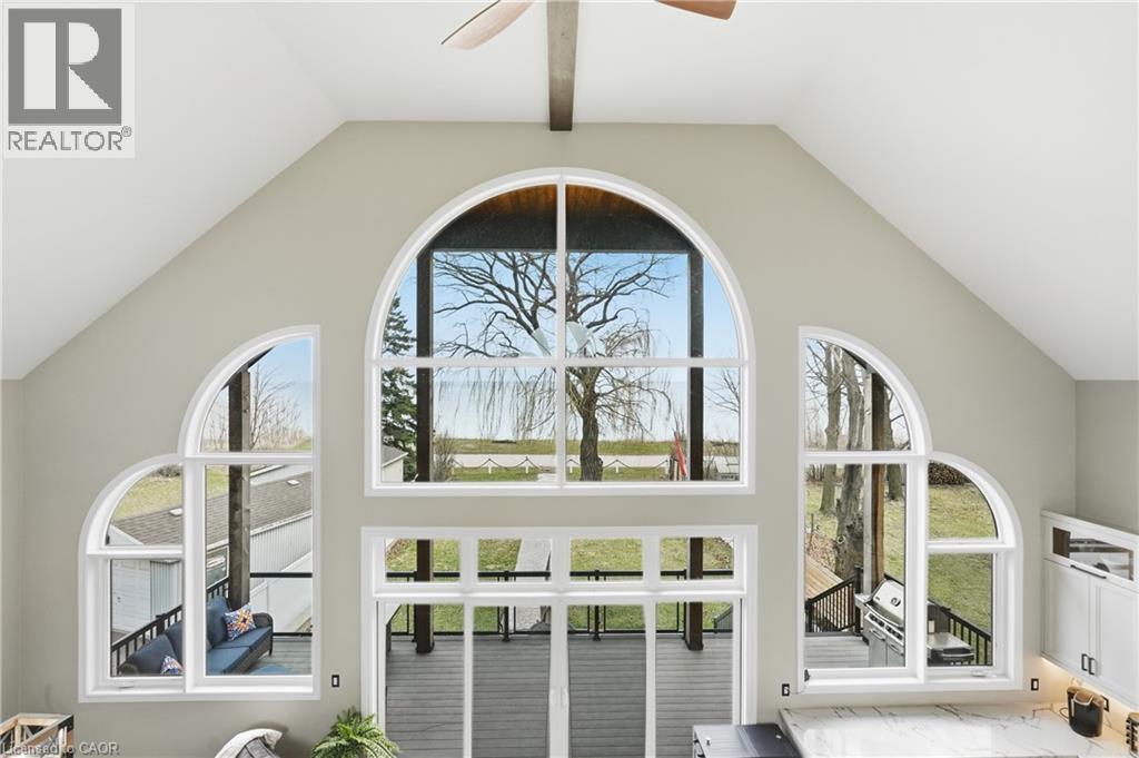 207 Beach Boulevard, Hamilton, ON -