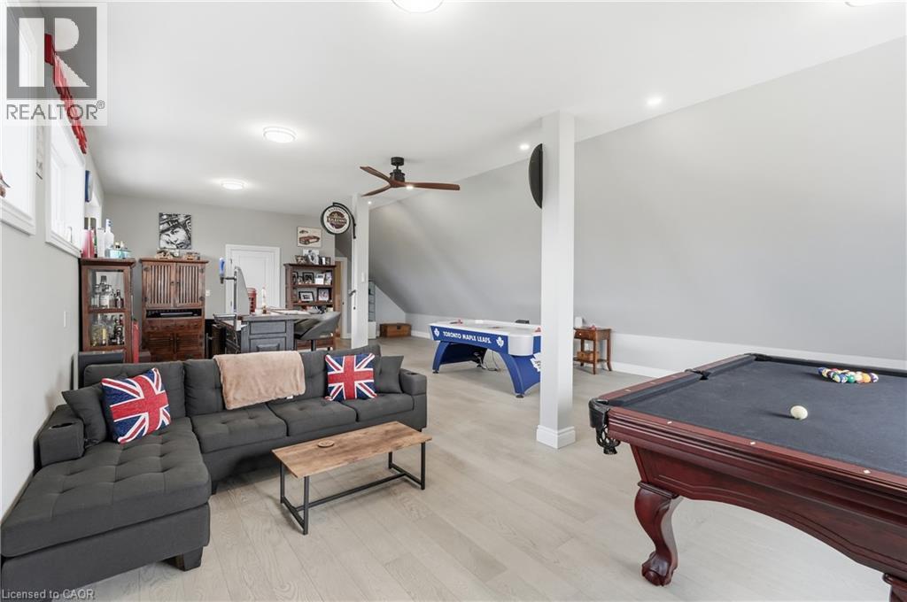 207 Beach Boulevard, Hamilton, ON - Indoor Photo Showing Other Room