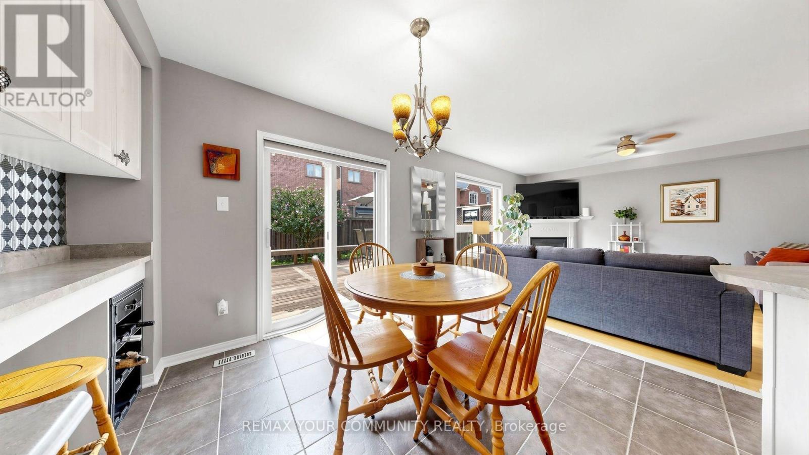 230 Hammersly Boulevard, Markham, ON - Indoor Photo Showing Dining Room