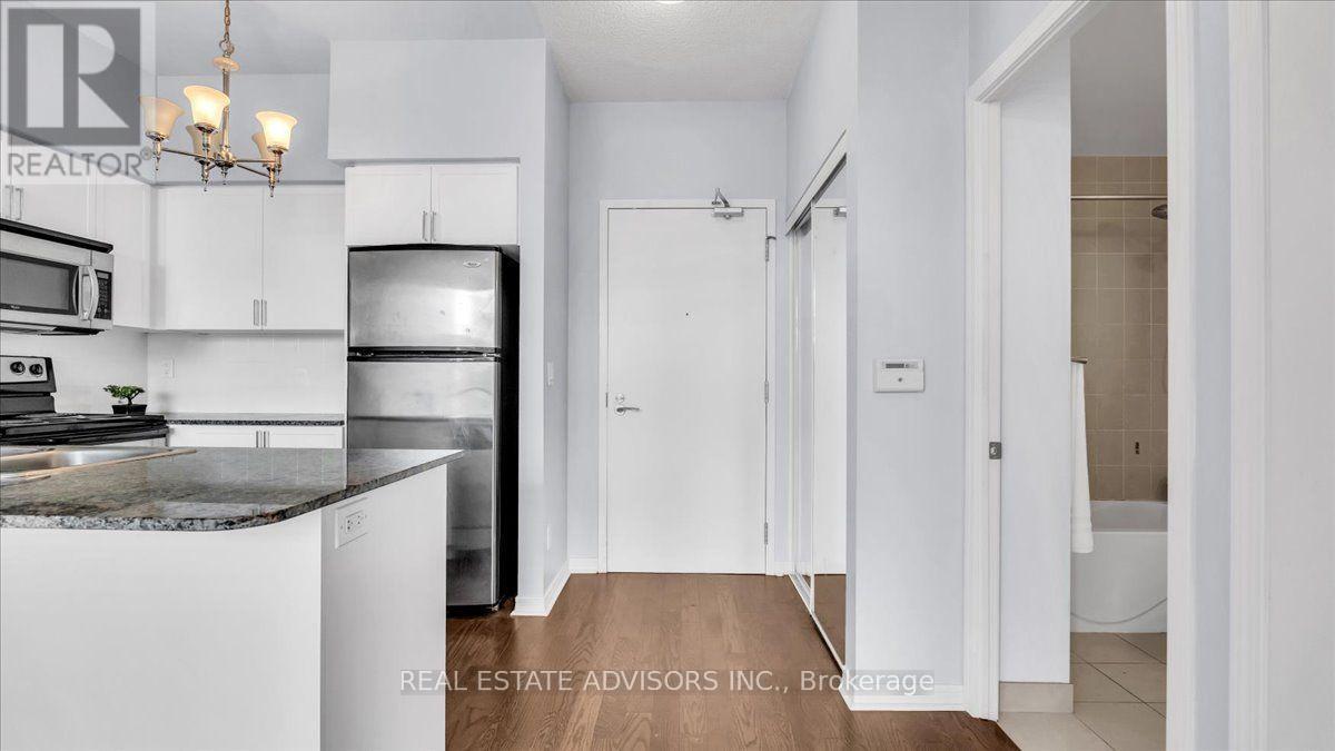 204 - 15 Legion Road, Toronto, ON - Indoor Photo Showing Kitchen With Double Sink