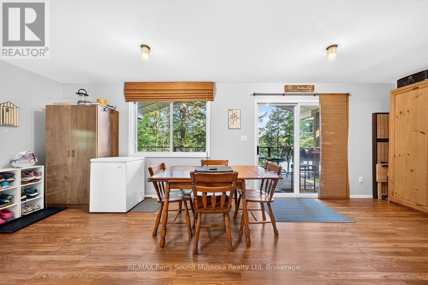 12 Silver Birch Circle, Mckellar, ON - Indoor Photo Showing Dining Room