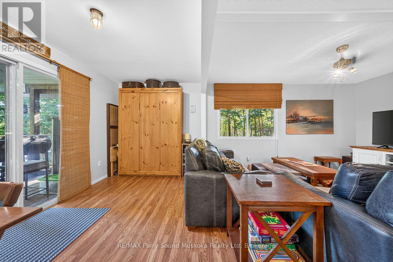 12 Silver Birch Circle, Mckellar, ON - Indoor