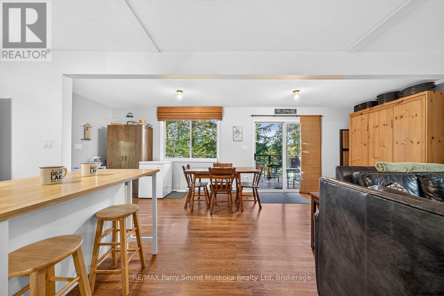 12 Silver Birch Circle, Mckellar, ON - Indoor