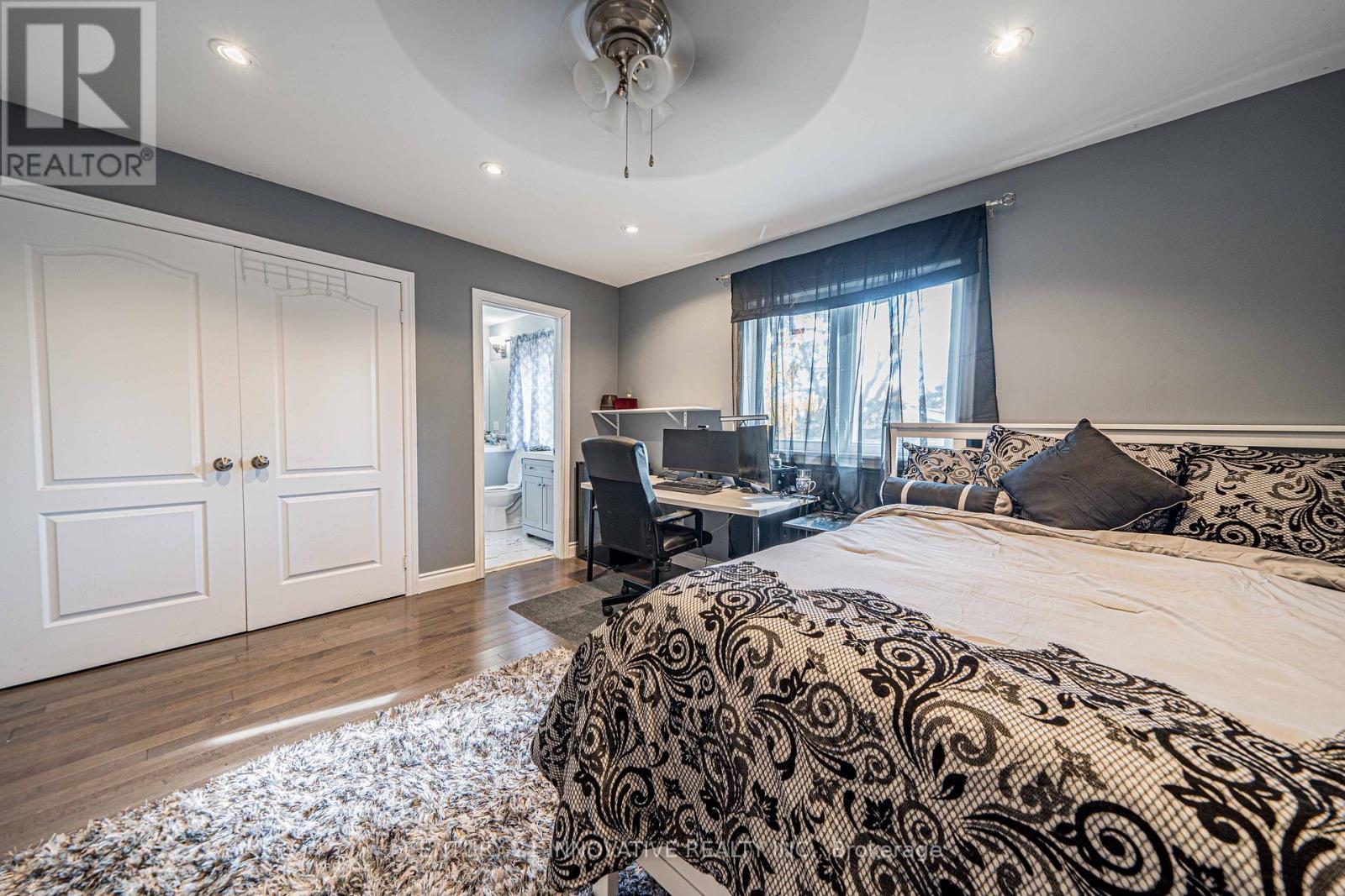 24 Cedarview Drive, Toronto, ON - Indoor Photo Showing Bedroom