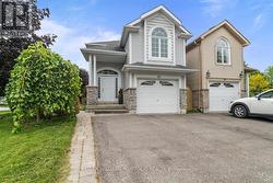 51 SQUIRE FLETCHER DRIVE Clarington, ON L1C 5H8