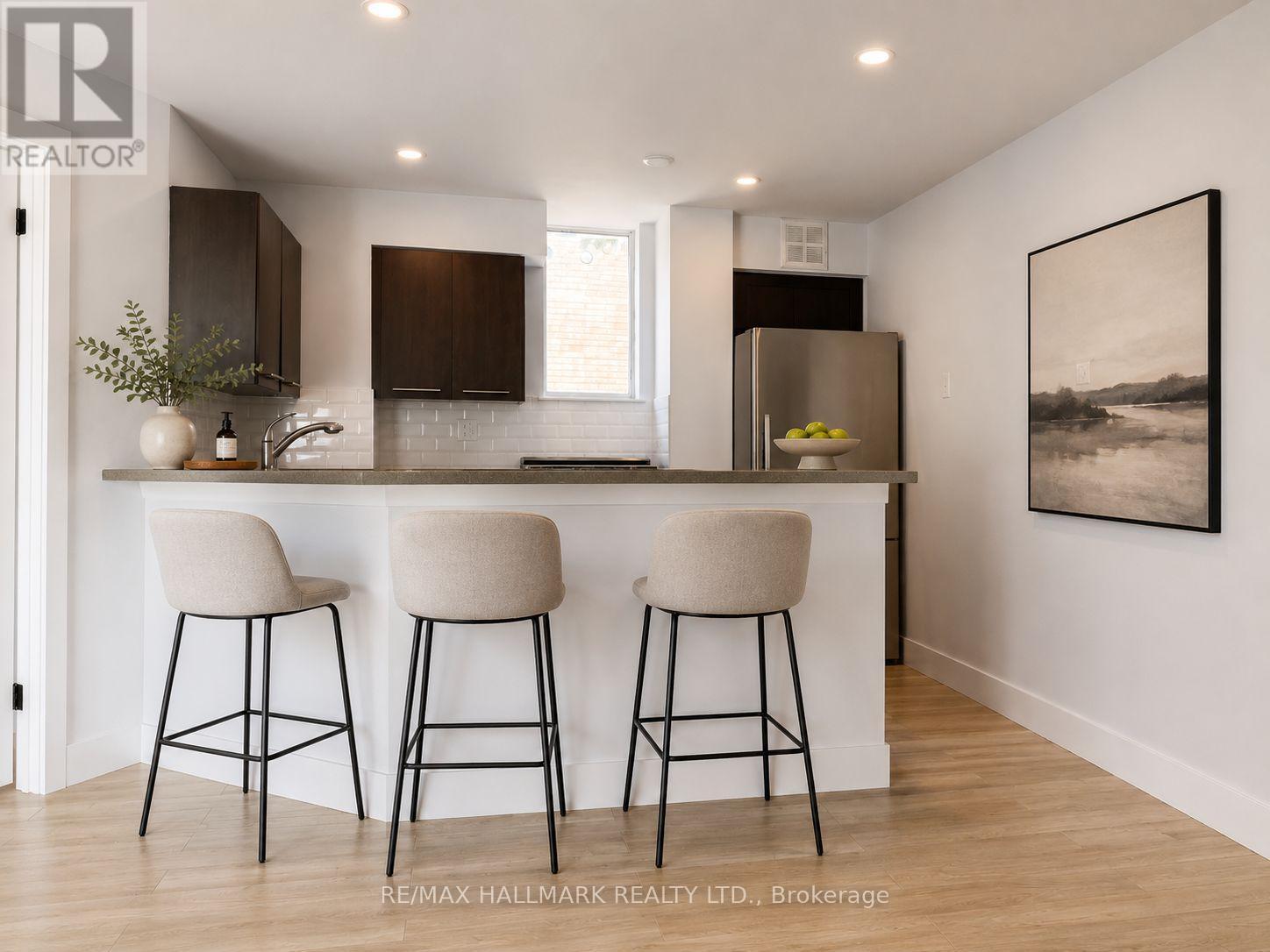 Virtual Staging - 805 - 95 Lombard Street, Toronto, ON - Indoor Photo Showing Kitchen