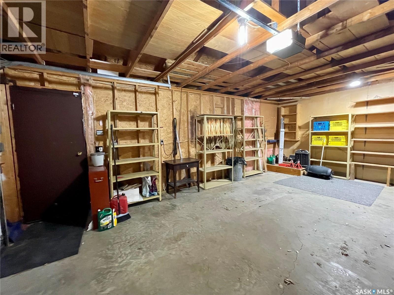 3118 7Th Avenue E, Regina, SK - Indoor
