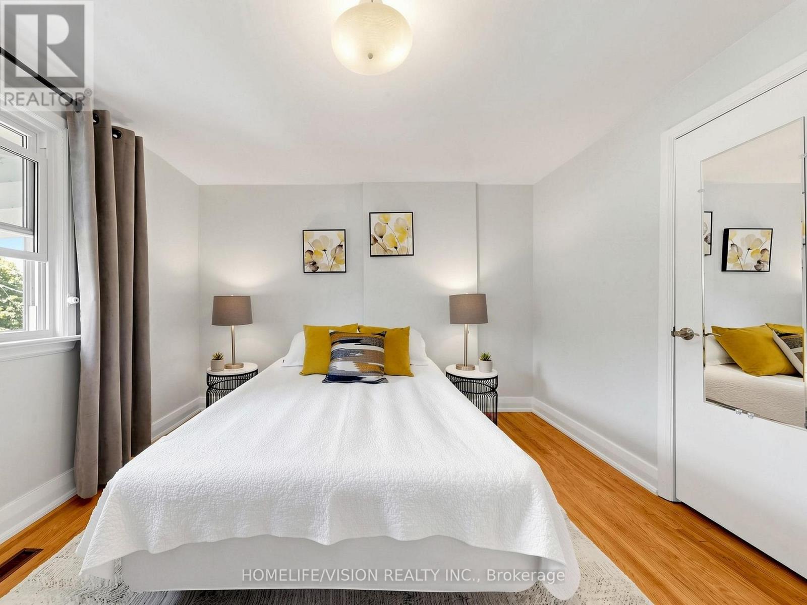 9 Lyndfield Crescent, Brampton, ON - Indoor Photo Showing Bedroom