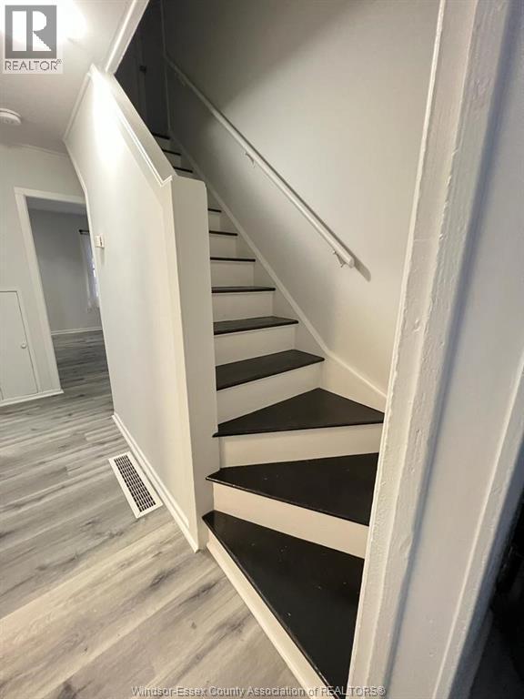 1058 California, Windsor, ON - Indoor Photo Showing Other Room