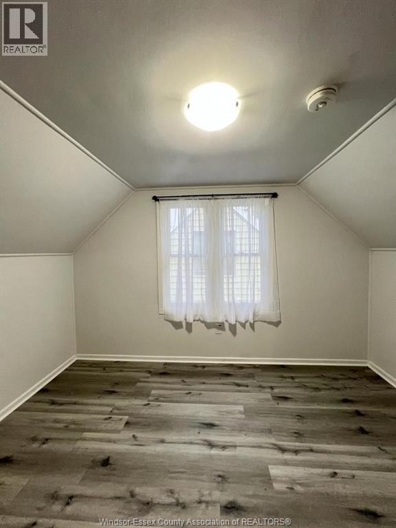 1058 California, Windsor, ON - Indoor Photo Showing Other Room