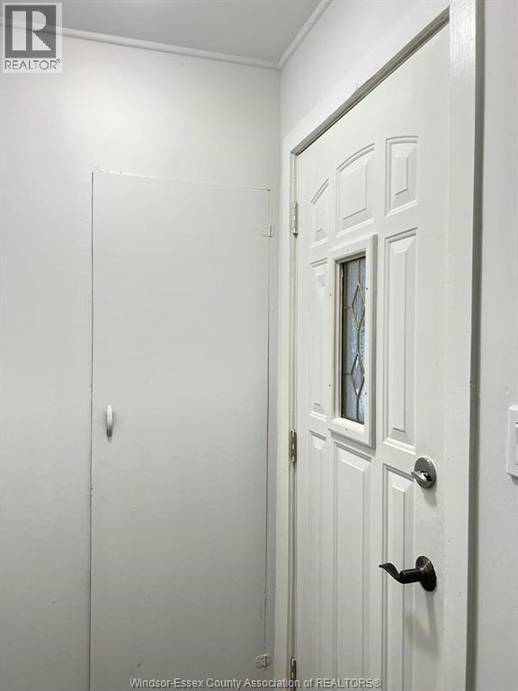 1058 California, Windsor, ON - Indoor Photo Showing Other Room