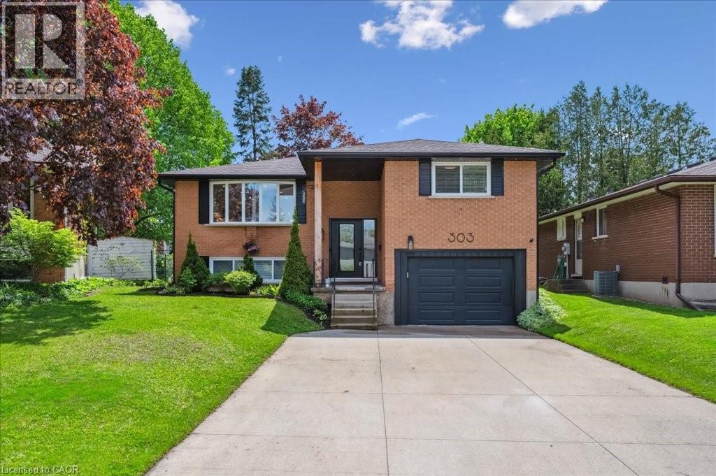 303 Martindale Crescent, Waterloo, ON - Outdoor With Facade