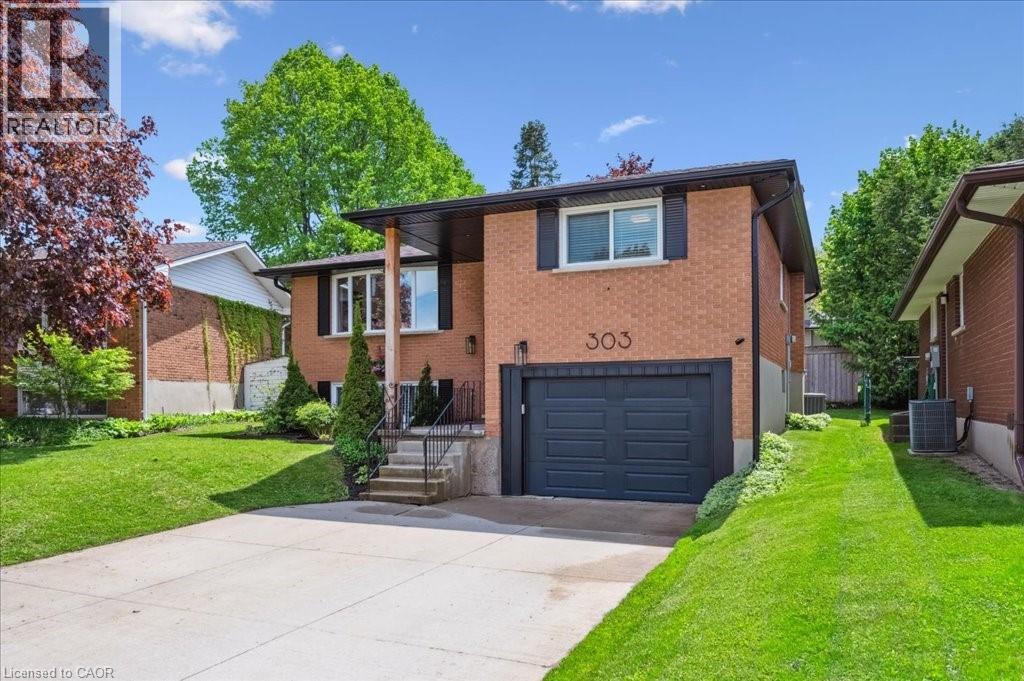 303 Martindale Crescent, Waterloo, ON - Outdoor