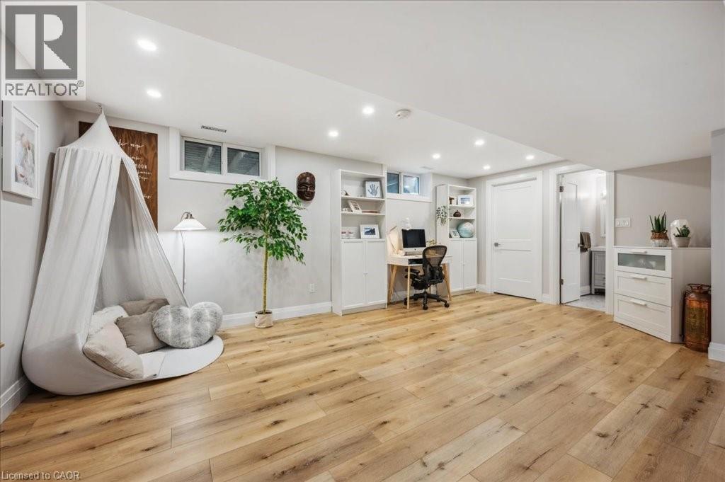 303 Martindale Crescent, Waterloo, ON - Indoor