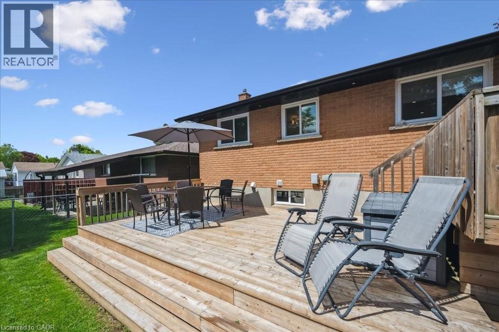303 Martindale Crescent, Waterloo, ON - Outdoor With Deck Patio Veranda With Exterior