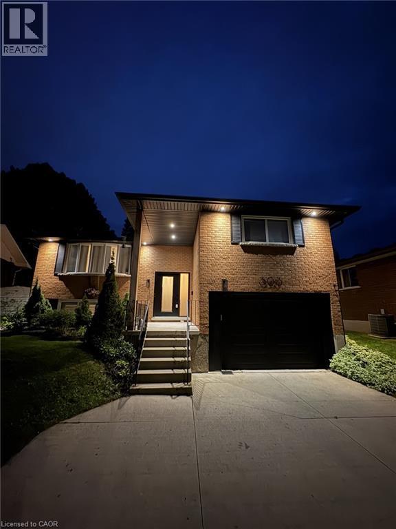 303 Martindale Crescent, Waterloo, ON - Outdoor
